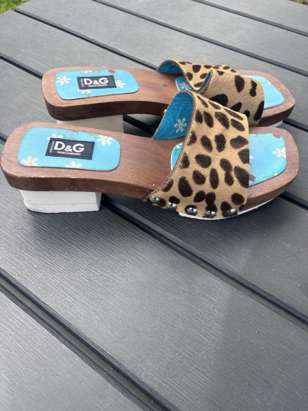 SOLD! Y2K Vintage D&G Dolce & Gabbana Rare Pony Hair/ Ladybug Wooden Sandal 37 - Picture 3 of 10